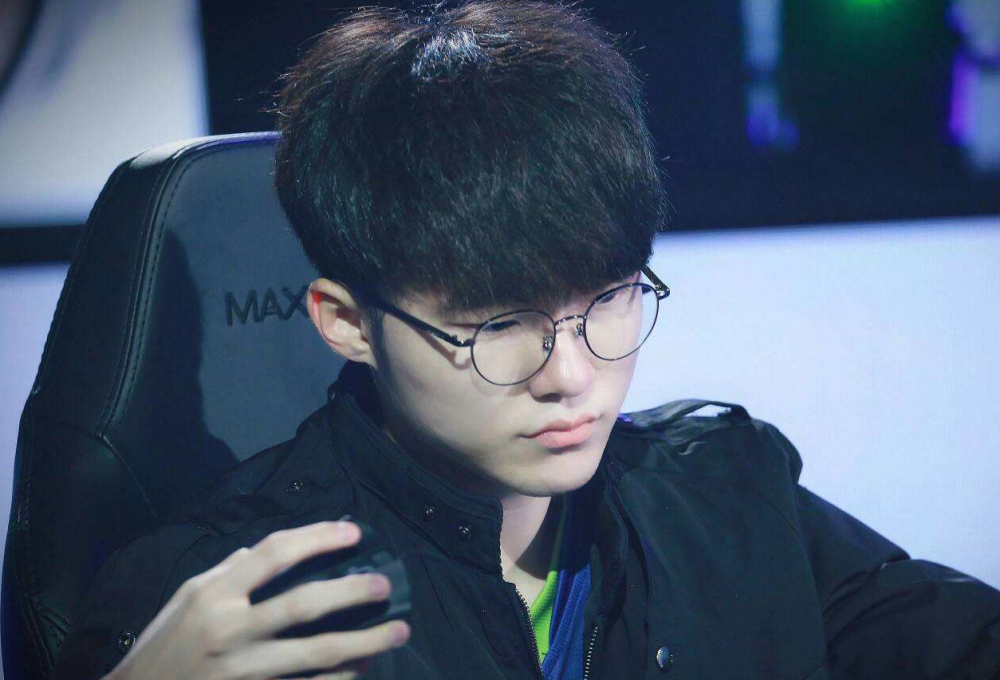 家俱乐部的 家俱乐部的