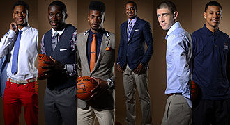 插形成三人 插形成三人